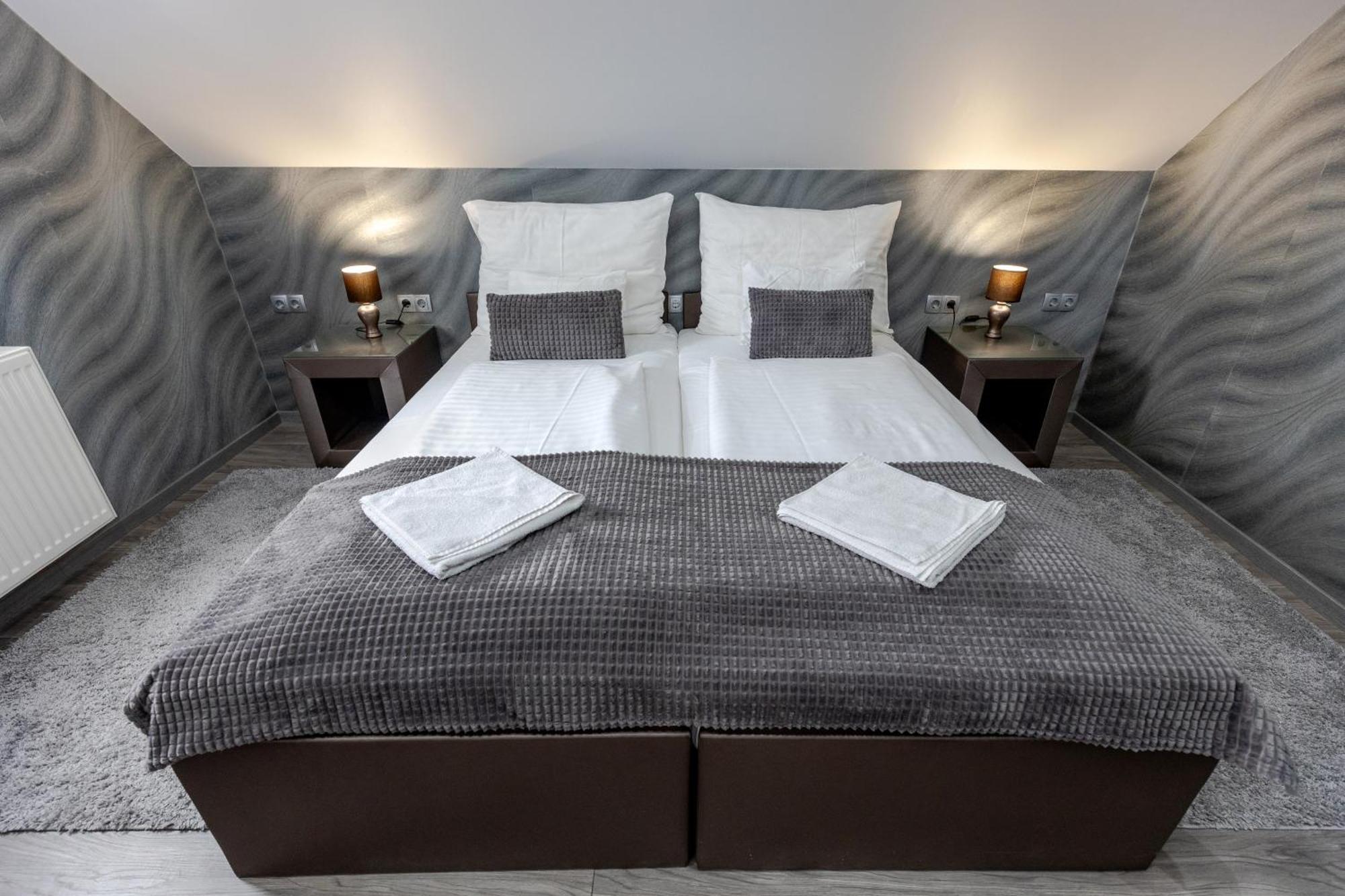 Royal Apartments Hotel Κεσκεμέτ Εξωτερικό φωτογραφία